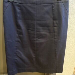 Super cute Ann Taylor straight pencil skirt size 4P